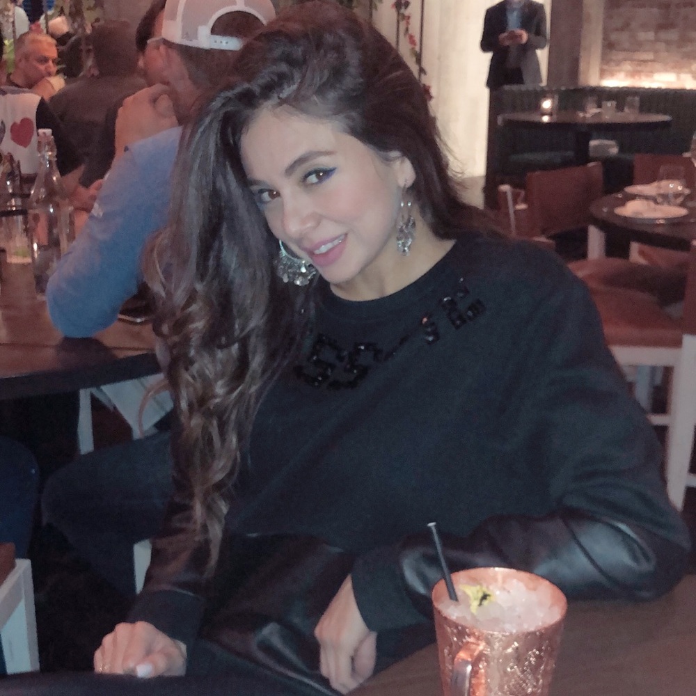 Meet your Posher, Yasmin
